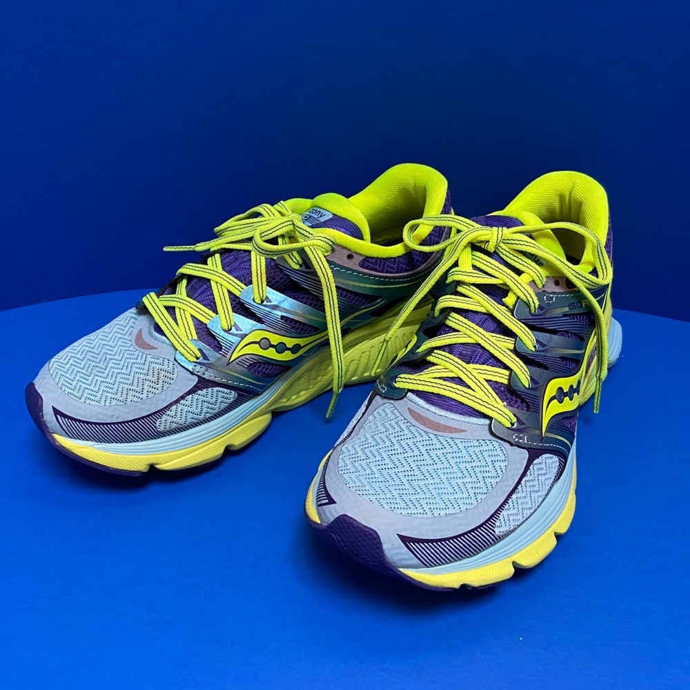 Saucony ISO Zealot Women’s Size 6.5